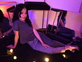 livesex cam KyaraLux