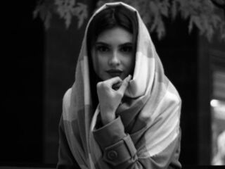 beautiful girl webcam KylaSieradski