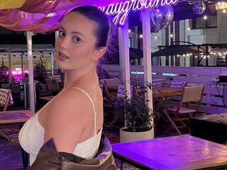camgirl masturbating KyleeBig