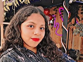 fingering girl KyraFade