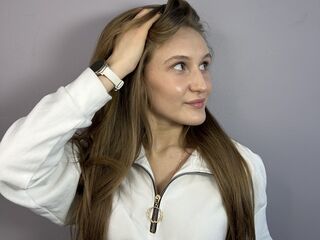 nude cam girl photo LatrinaBrounson