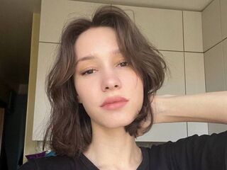 girl showing pussy LavondaAlvizo