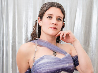 nude webcam girl LiaSannin