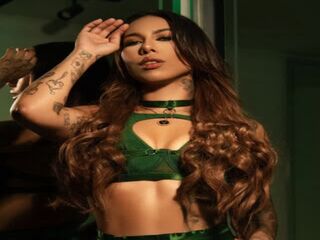 fingering camgirl LilyHarpers