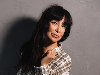 webcam strip tease show LindaRome