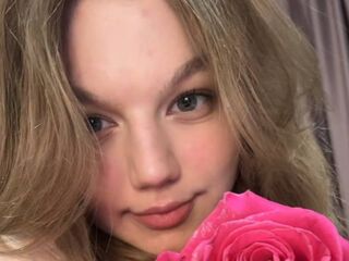 video chat LinnGrimshaw