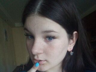 camslut showing tits LoraleeAlfieri