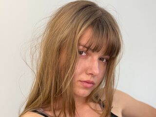 hot strip tease cam LynetteOba