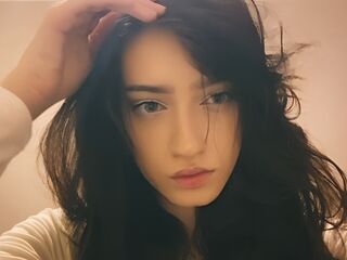 beautiful girlcam MaddieSunflower