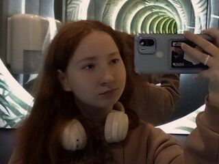 naked girl with live cam masturbating MadgeRemerez