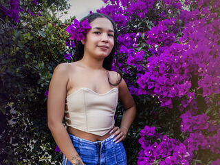 free webcam chatroom MailyCambell