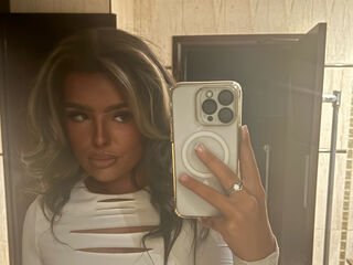 hardcore show MaisieSmithx