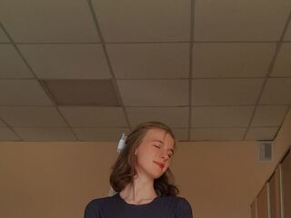 webcam chat room MaryjanePorter