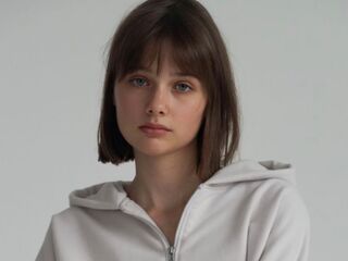 naked webcamgirl picture MarylouHaws