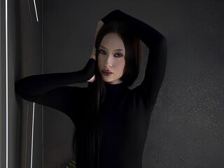 camgirl masturbating with dildo MeganLun