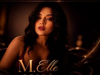 camgirl playing with sextoy MellePrive