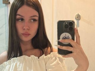 shower livecam MiaRioti