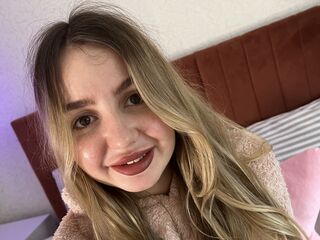 cam girl fingering pussy MilaLa