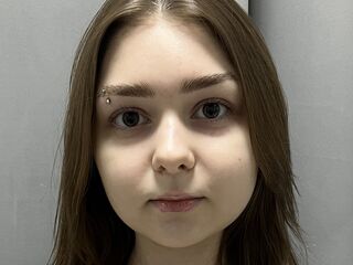 girl showing tits NataliCroft