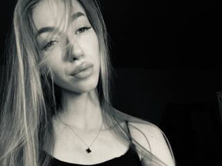 chat room live sex NikkiTenerovich