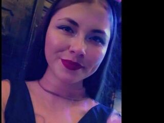 hot cam girl fingering shaved pussy PauCardigan