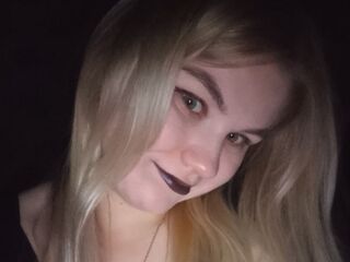 naughty cam girl masturbating with dildo PearlSolomons