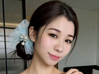 chat room live show QinWeiwei