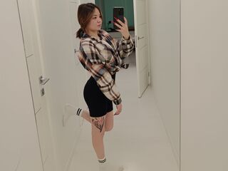 masturbating girl QuennaDark