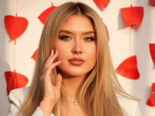 shower cam RaisaMihaila