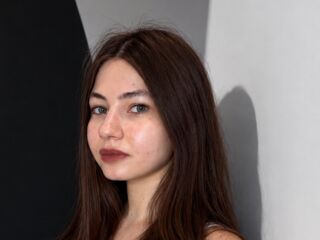 camwhore fingering pussy RoselynSvatek