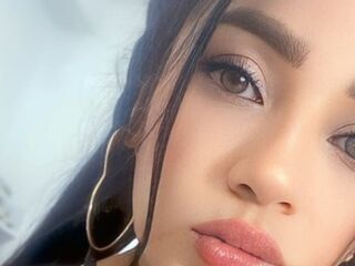 naked girl with webcam masturbating with dildo SamyReinols
