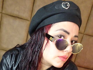 chatroom cam SandyGuzman