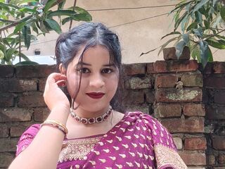 fingering camwhore SaraAlisk