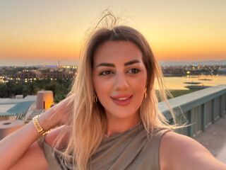 naked webcam girl fingering SarahCollie