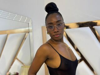 girl webcam SelenaHadid