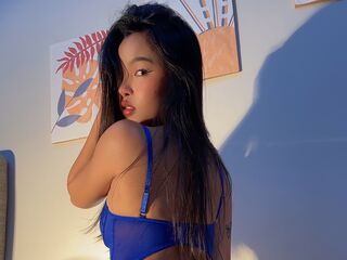camgirl porn cam SessahMi