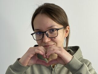 naked cam girl masturbating with sextoy ShanitaMulrain