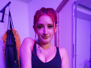 naked cam girl fingering pussy SharaTomsonn