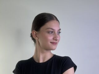 camgirl fingering bald pussy SharikaWigington