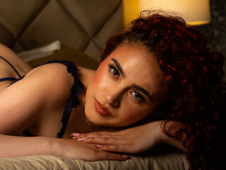 camslut showing pussy SiilvanaSantos