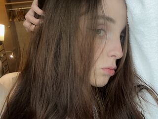 fingering webcam girl SilverJess