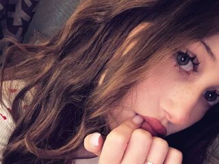 camgirl pic SimonaHaley
