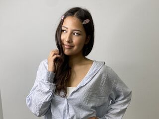 naughty camgirl SuzannHedtke