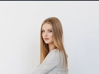 naughty webcamgirl TabathaMarcel