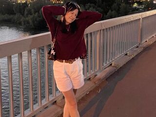 camgirl playing with sex toy TatyanaByman