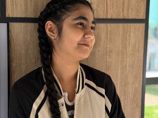 nude gamgirl YukoKlapper