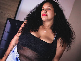 hot cam girl fingering shaved pussy ZoeFerraro